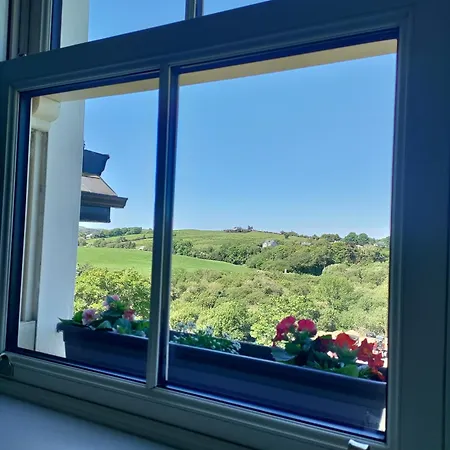 Hillside Hideaway