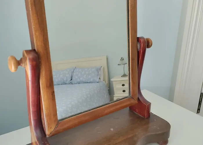 Hillside Hideaway 3*